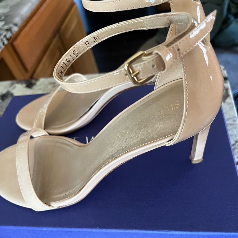 8.5 Stuart Weitzman strap sandals